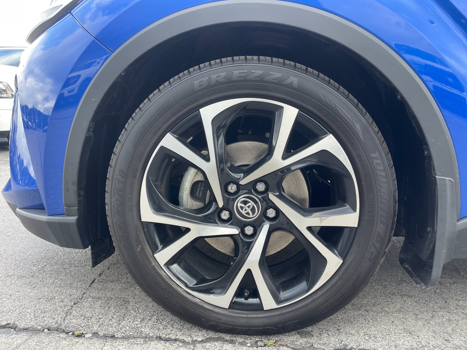 Used 2022 Blue Toyota XLE image 31
