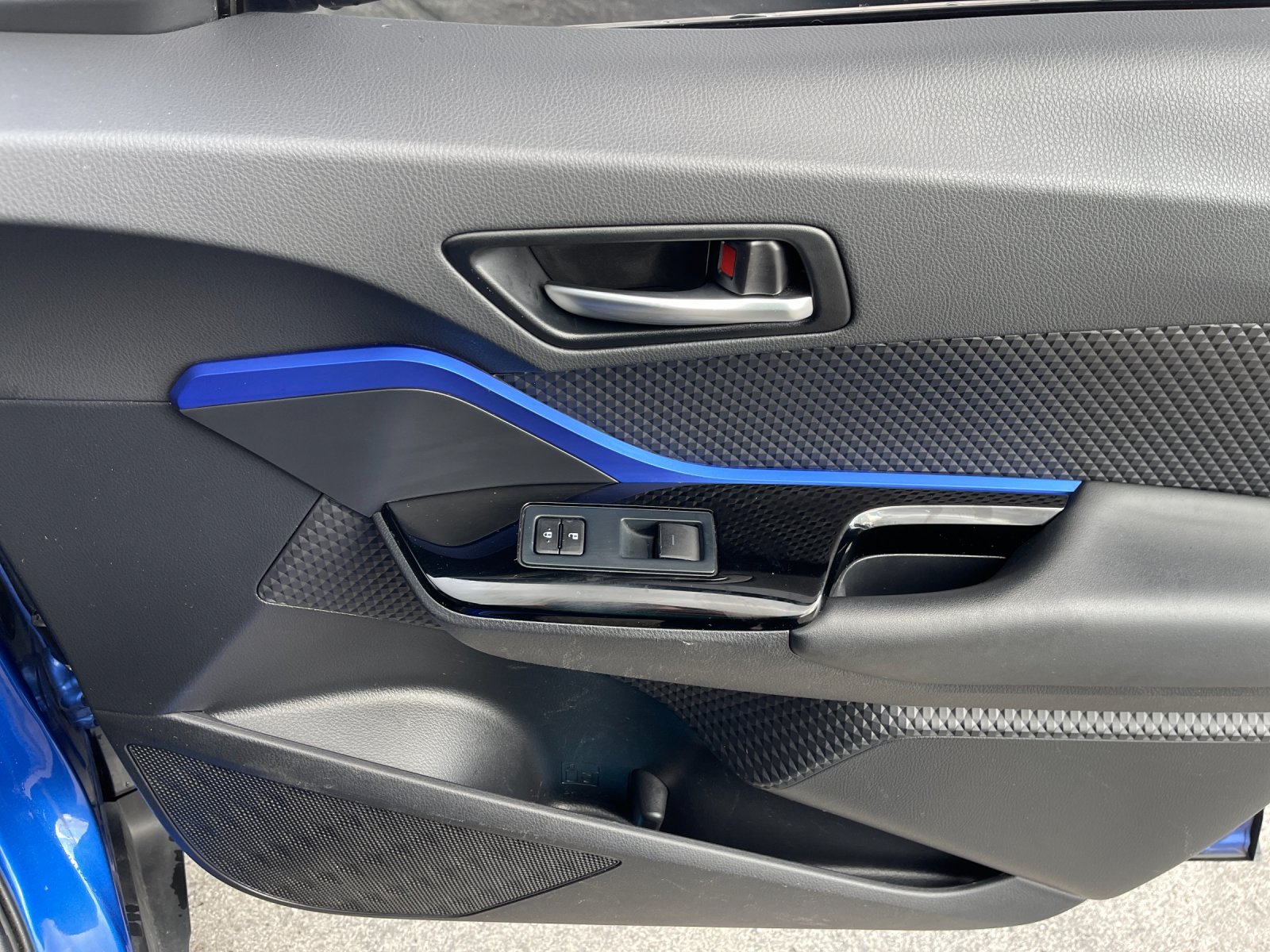 Used 2022 Blue Toyota XLE image 19