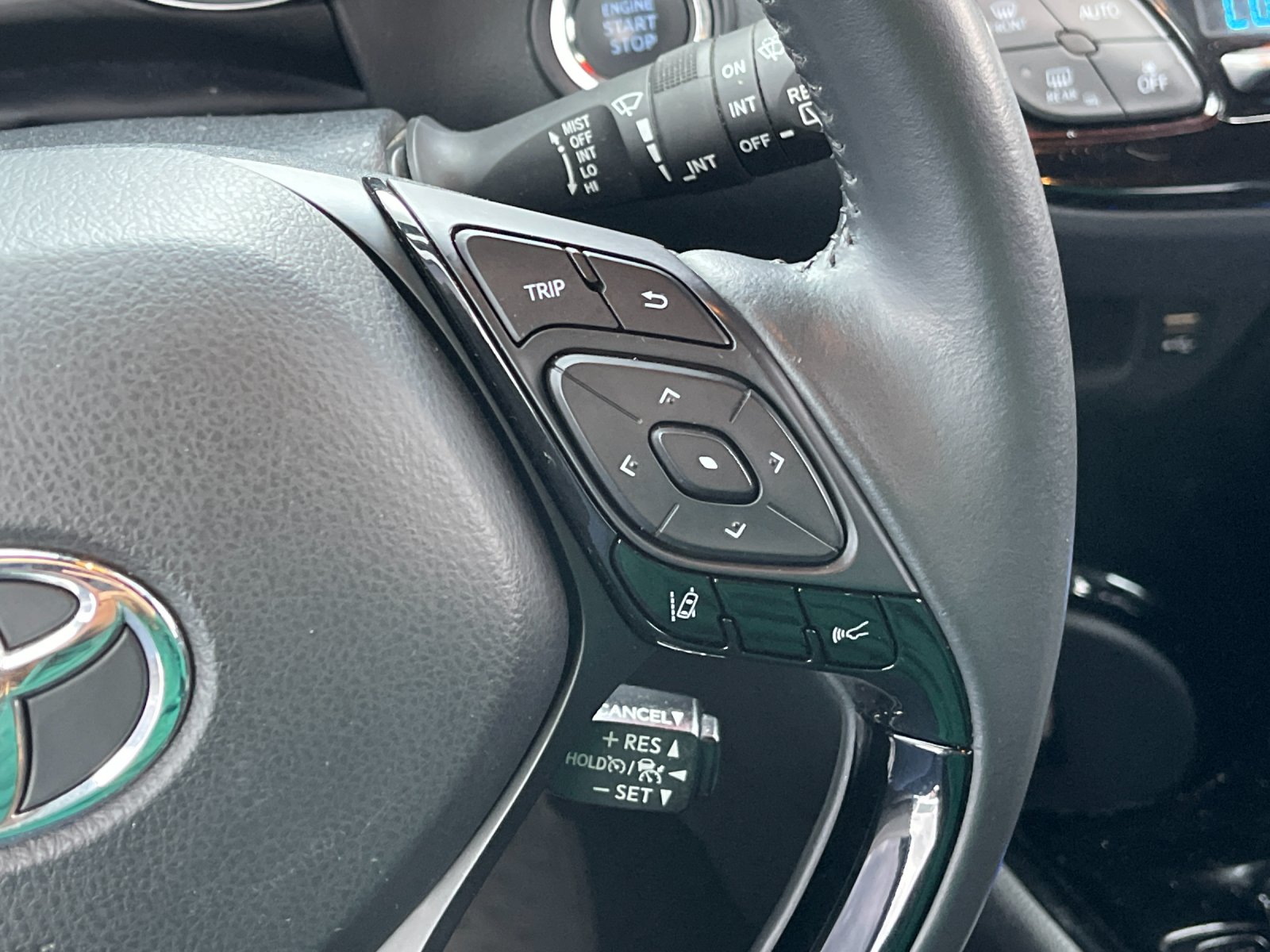 Used 2022 Blue Toyota XLE image 27