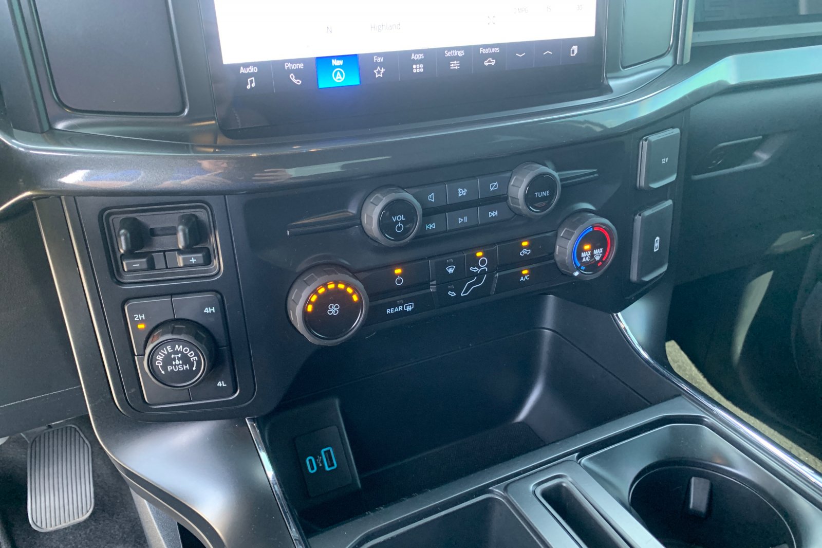 Used 2024 White Ford STX image 25