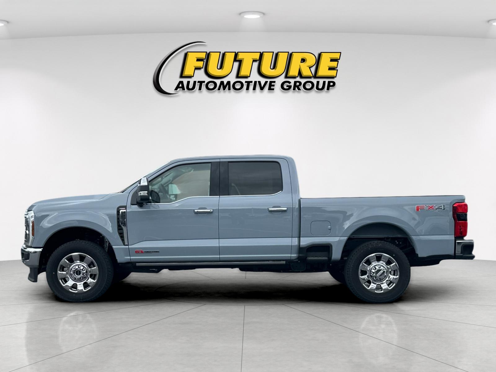 New 2025 Glacier Gray Metallic Tri-Coat Ford F-250® Lariat® image 6
