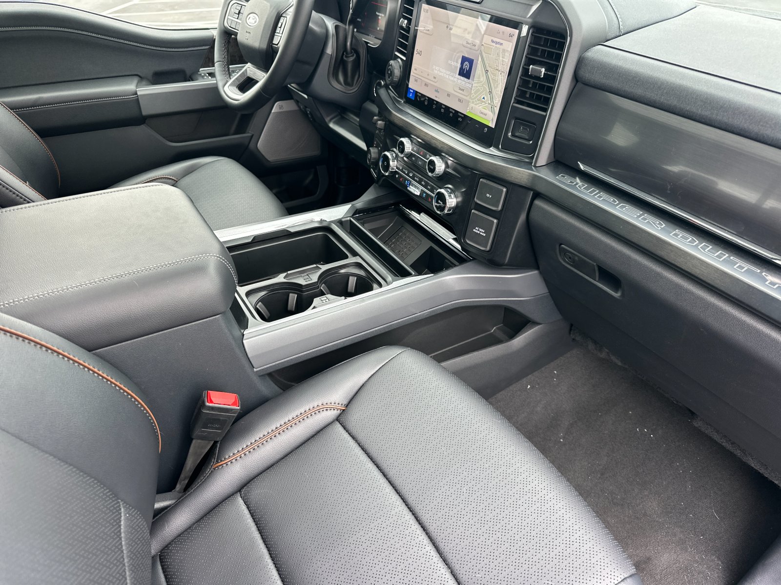 New 2025 Glacier Gray Metallic Tri-Coat Ford F-250® Lariat® image 14