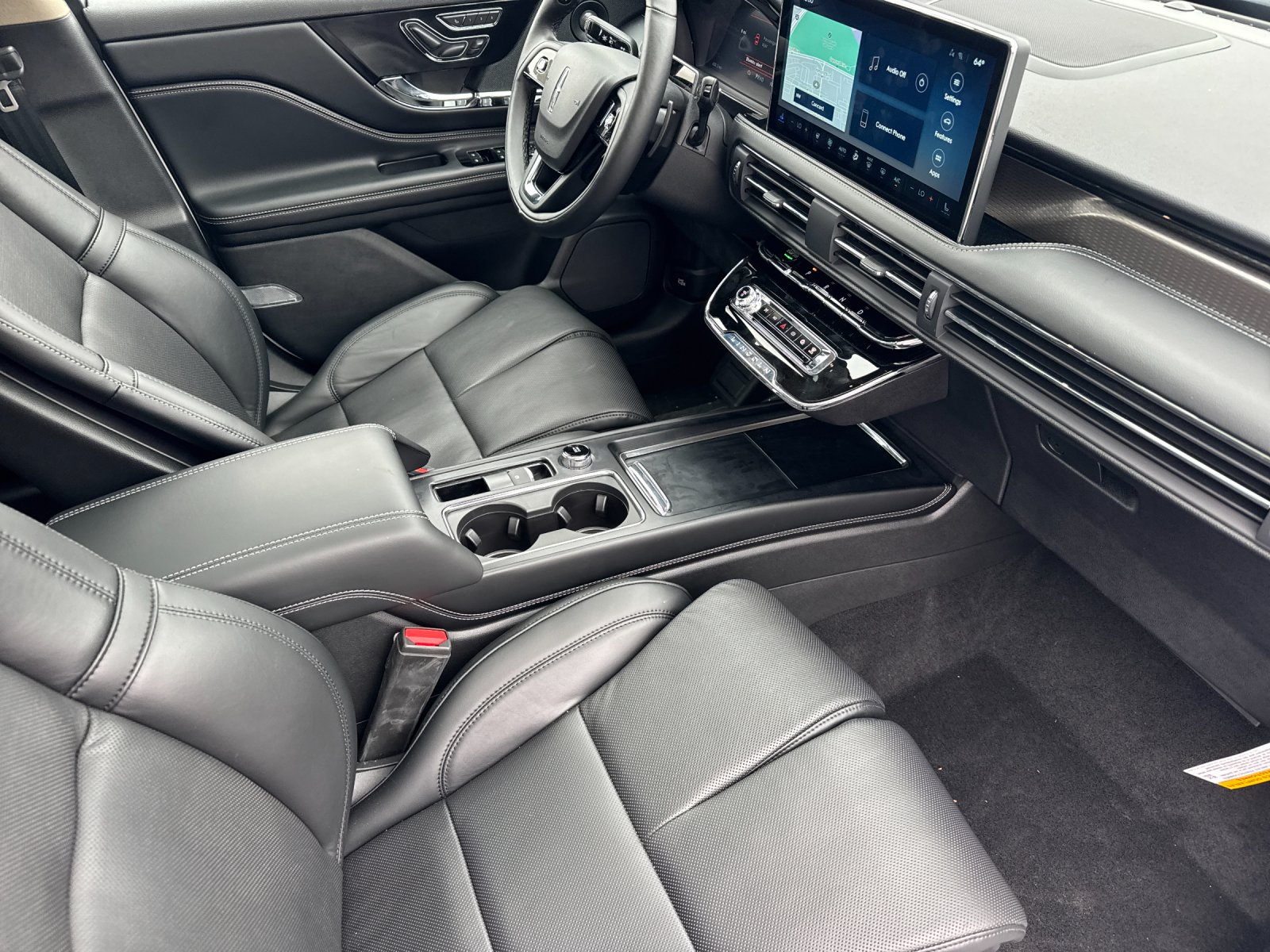 New 2025 Pristine White Lincoln Grand Touring image 15