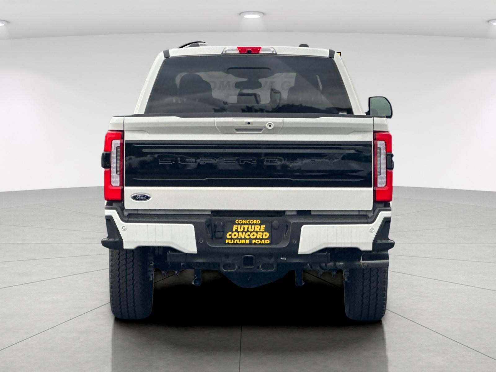 New 2025 Star White Metallic Tri-Coat Ford F-250® Platinum® image 4