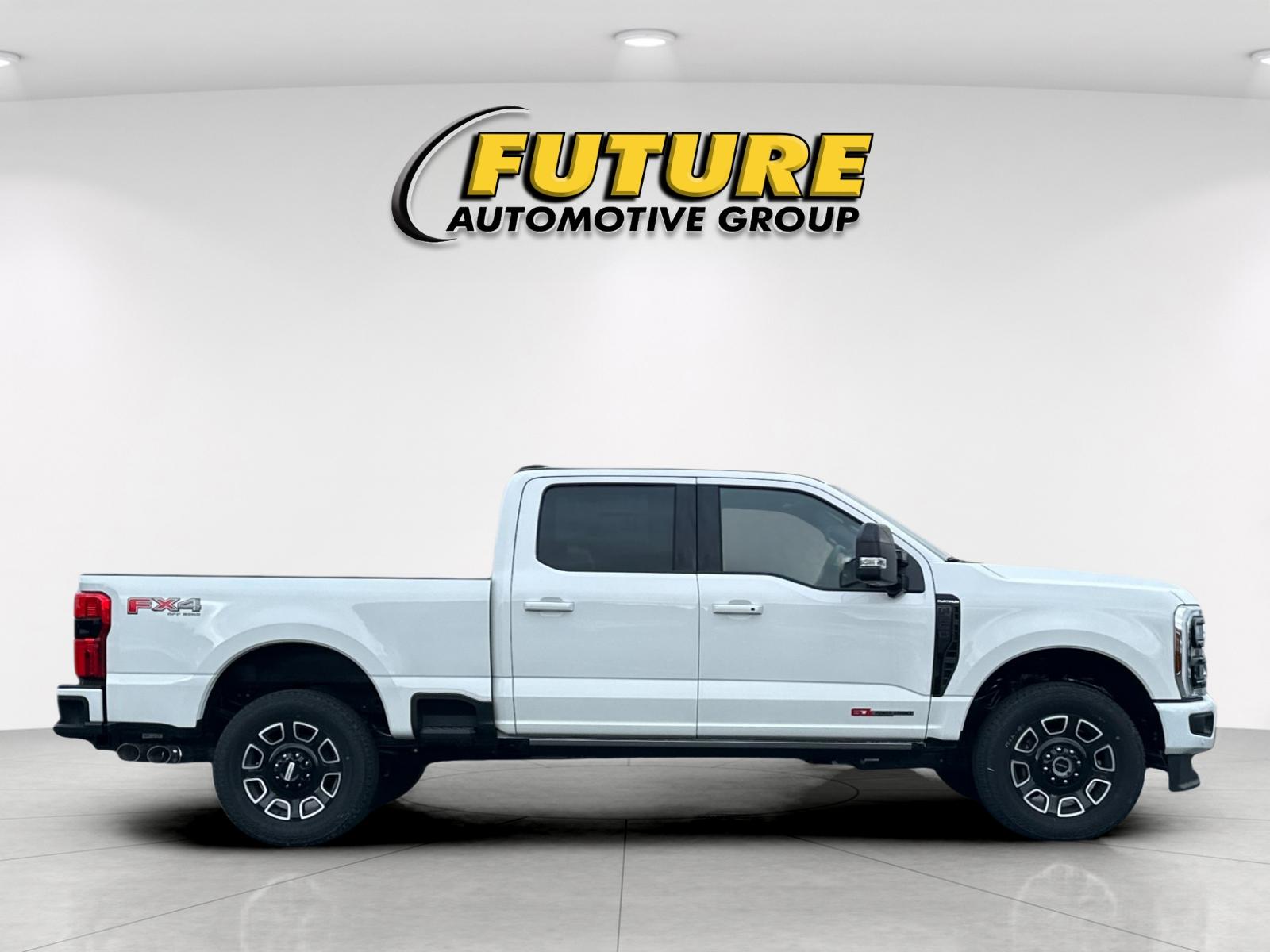New 2025 Star White Metallic Tri-Coat Ford F-250® Platinum® image 2