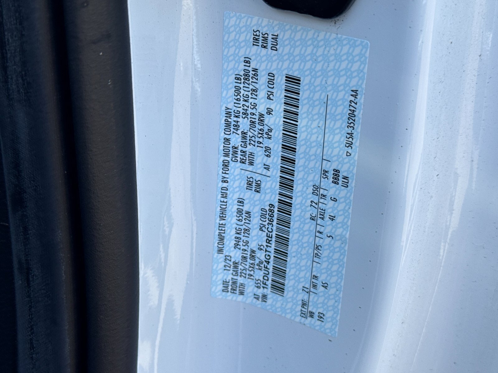 New 2024 Oxford White Ford F-450® XL image 25