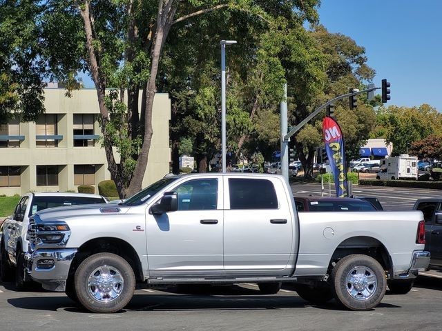 New 2026 Silver Zynith RAM Tradesman image 39