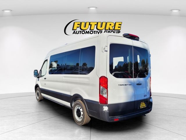 New 2026 Oxford White Ford Passenger Van XL image 5
