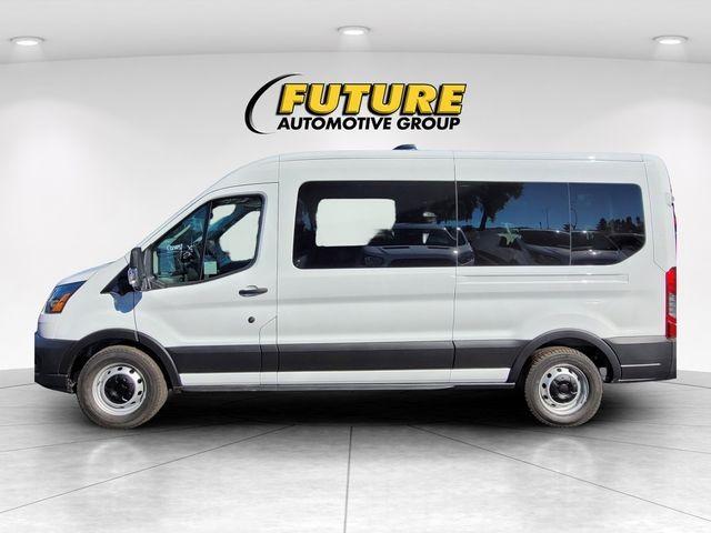 New 2026 Oxford White Ford Passenger Van XL image 7