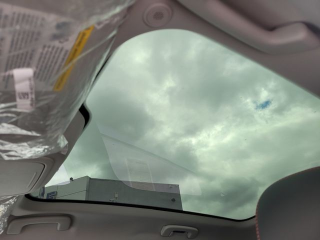 New 2025 Velocity Blue Metallic Ford Premium image 18
