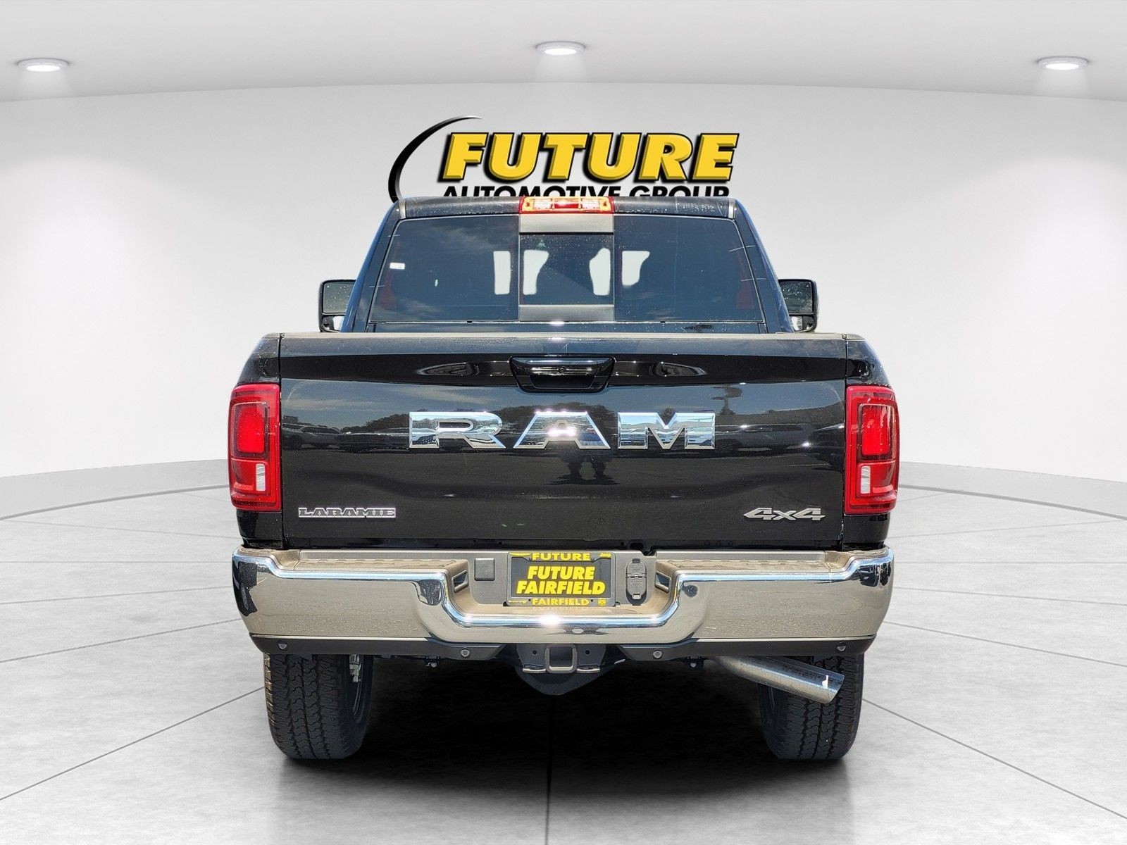 New 2026 Diamond Black Crystal Pearl-Coat Exterior Paint RAM Laramie image 20