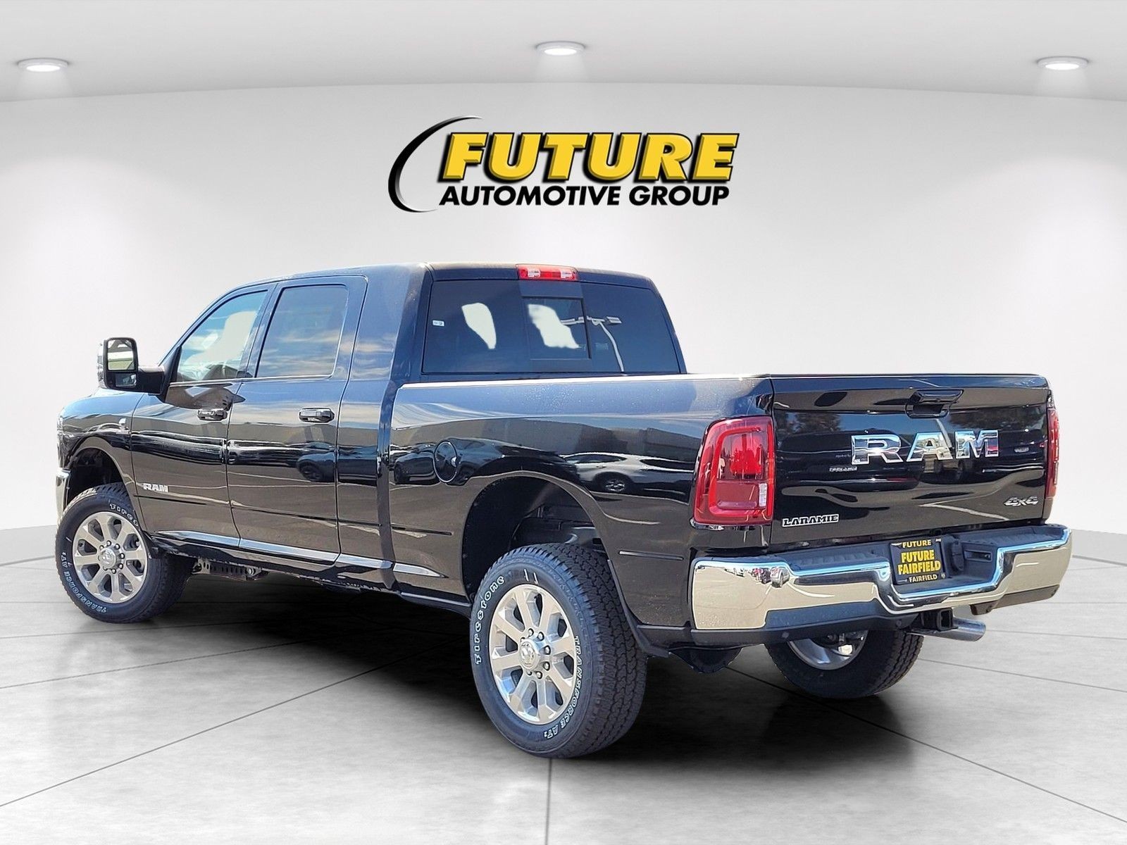 New 2026 Diamond Black Crystal Pearl-Coat Exterior Paint RAM Laramie image 21