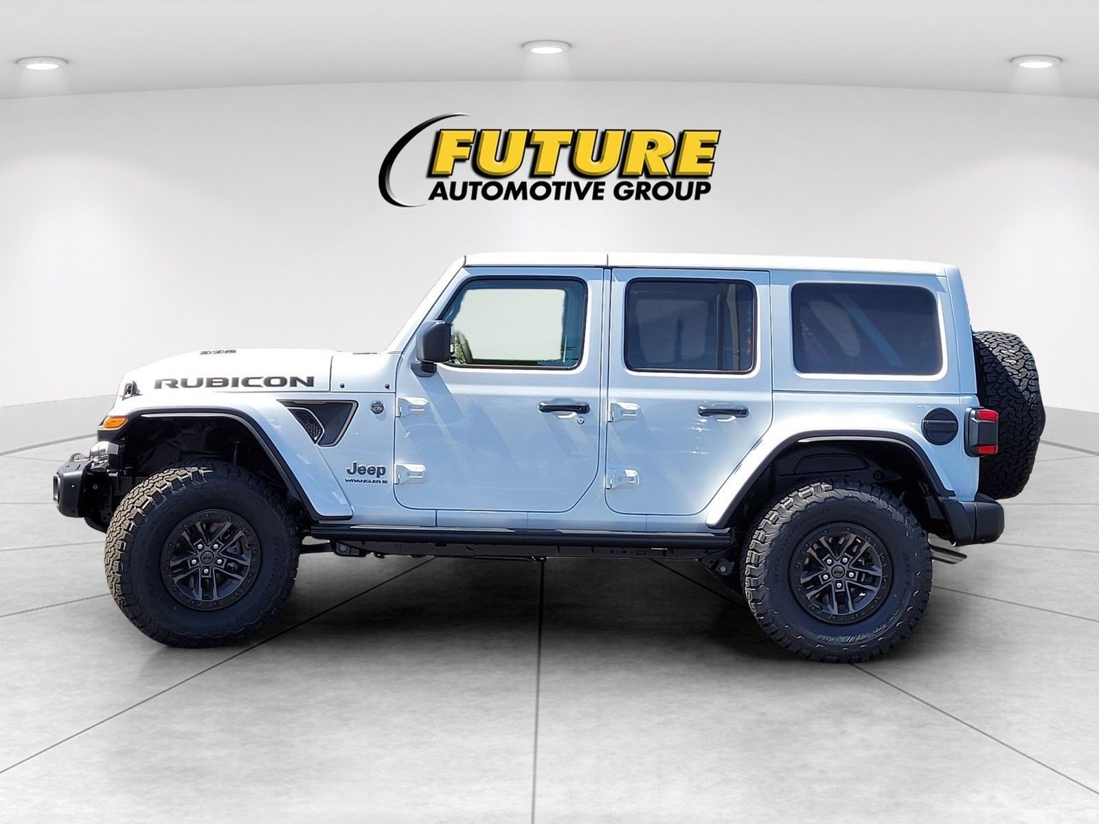 New 2025 Bright White Clear-Coat Exterior Paint Jeep Rubicon 392 image 23