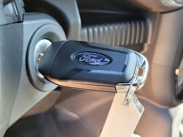New 2025 Marsh Gray Ford XLT image 23