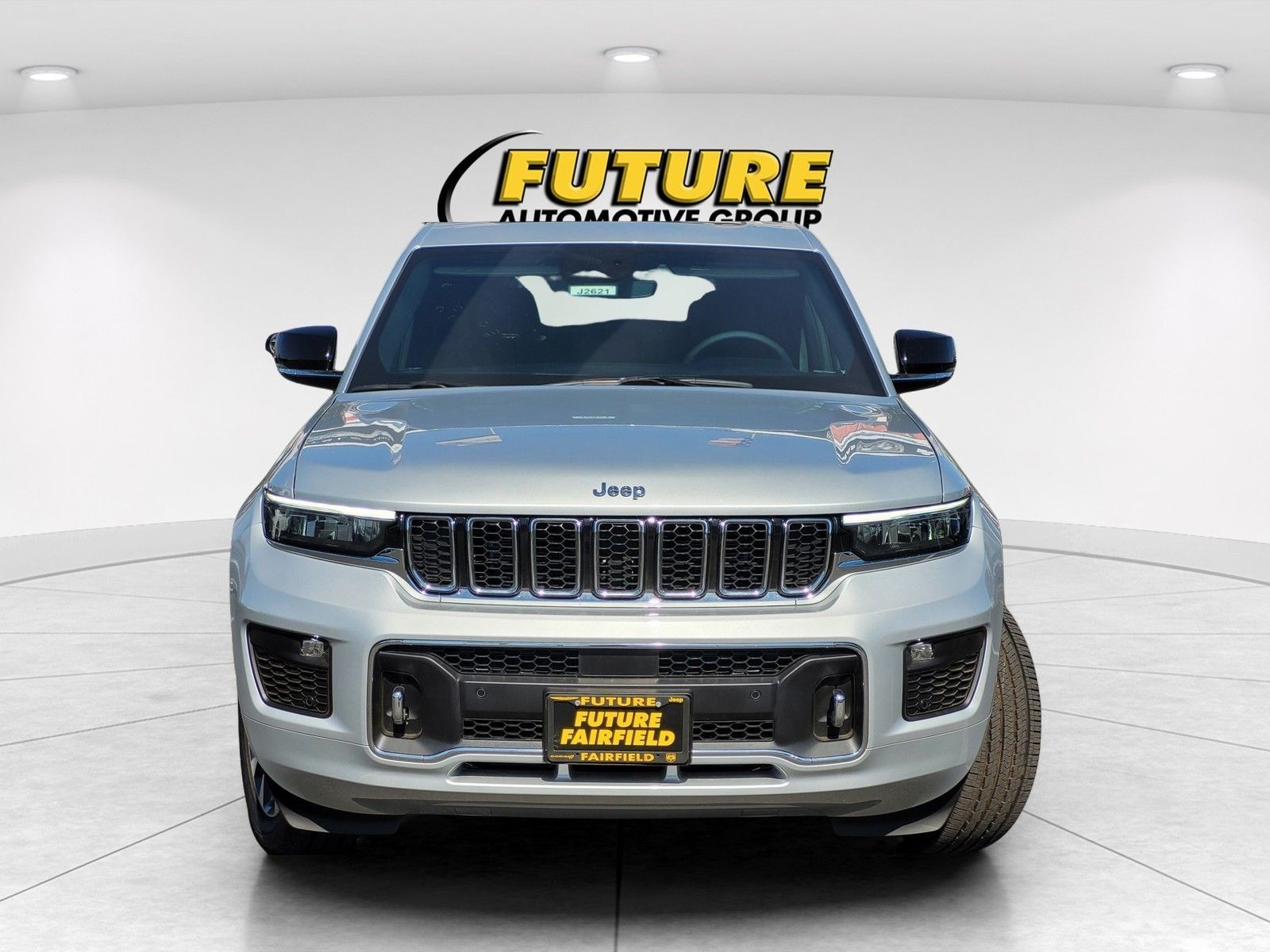 New 2024 Silver Zynith Exterior Paint Jeep Overland image 18