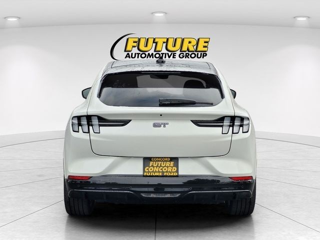New 2025 Star White Metallic Tri-coat Ford GT image 29
