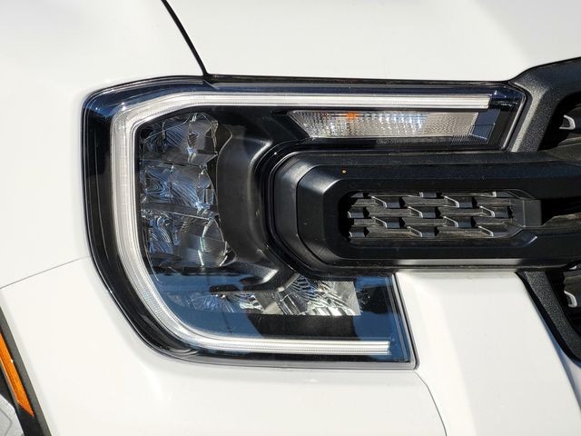 New 2025 Oxford White Ford XL image 10