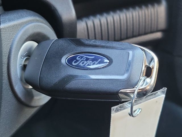 New 2025 Oxford White Ford XL image 23