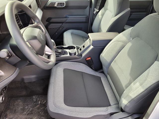 New 2025 Oxford White Ford Base image 15