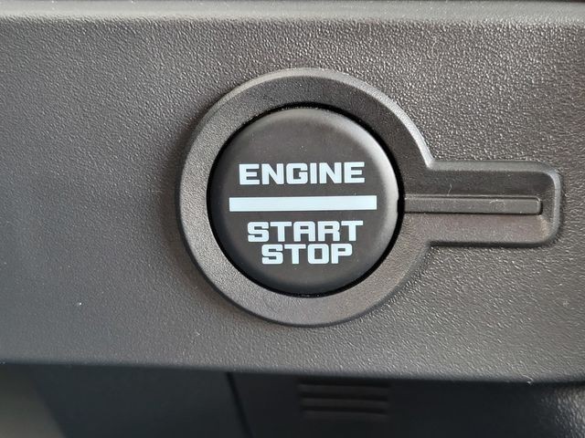 New 2025 Oxford White Ford Base image 48