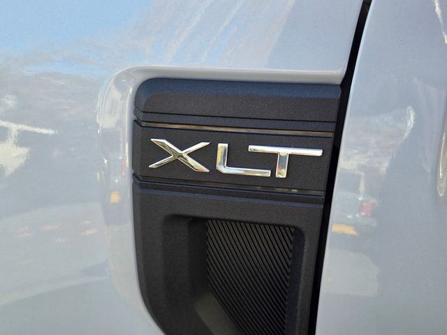 New 2026 Space White Metallic Ford XLT image 22