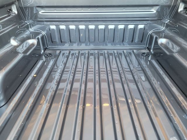 New 2026 Carbonized Gray Metallic Ford Lobo™ image 26