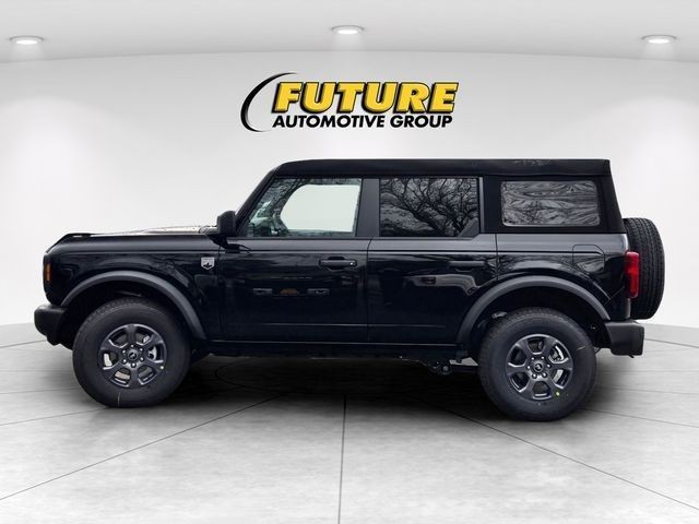 New 2025 Shadow Black Ford Big Bend® image 32