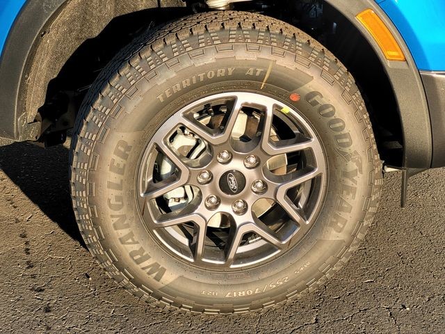 New 2025 Velocity Blue Metallic Ford XLT image 9