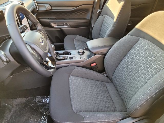 New 2025 Velocity Blue Metallic Ford XLT image 17