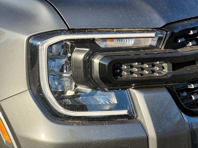 New 2025 Carbonized Gray Metallic Ford XLT image 10