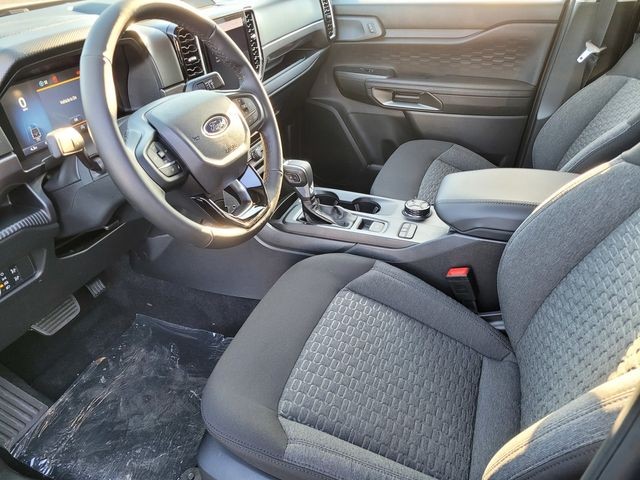 New 2025 Carbonized Gray Metallic Ford XLT image 11