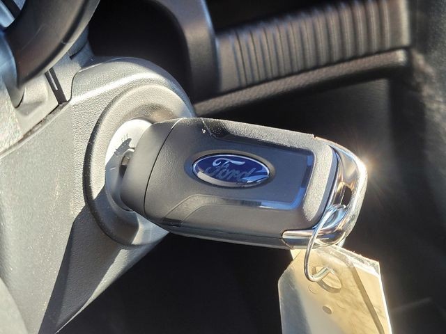 New 2025 Carbonized Gray Metallic Ford XLT image 23