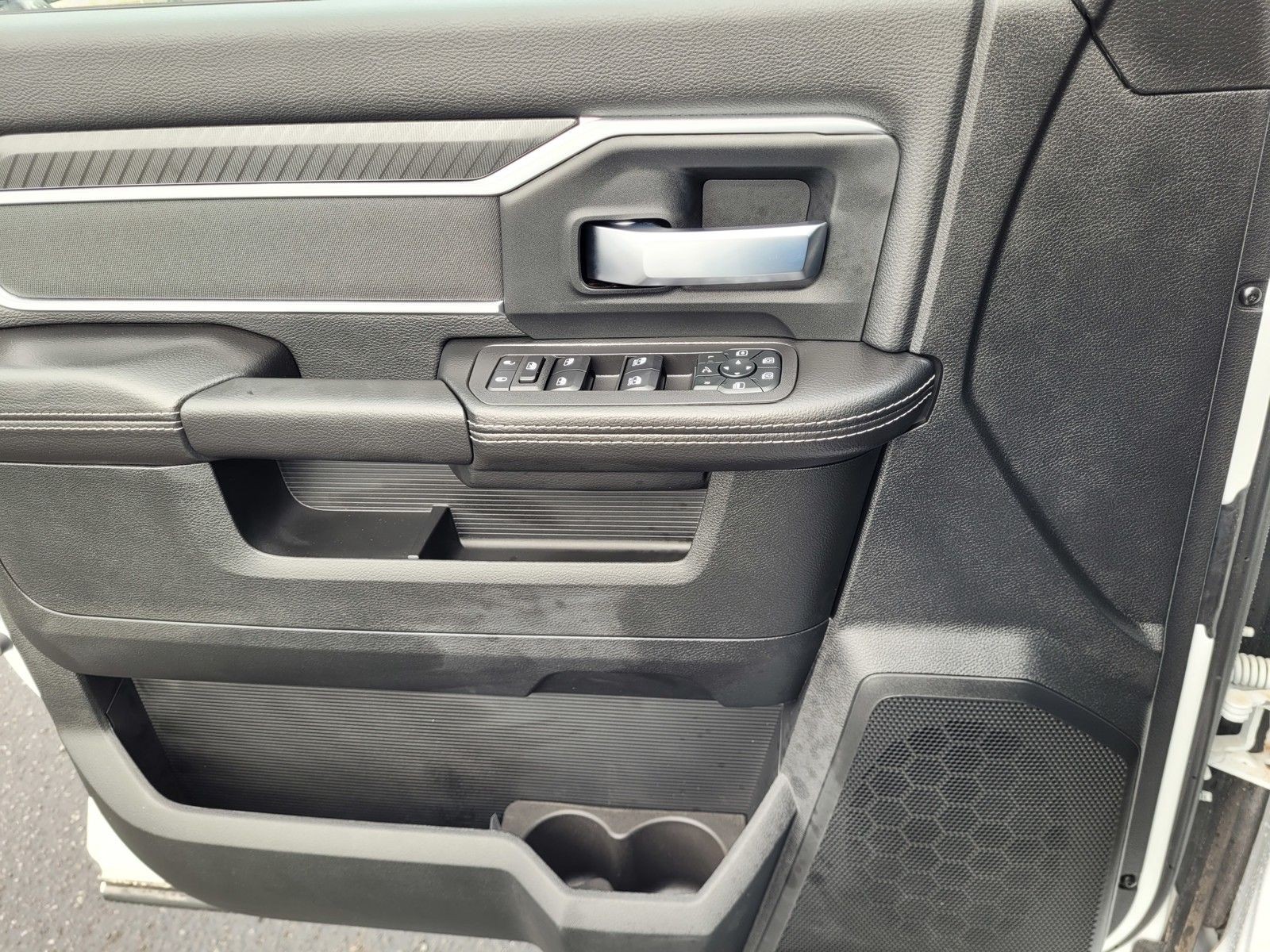 2026 RAM 2500 Big Horn - Photo 15