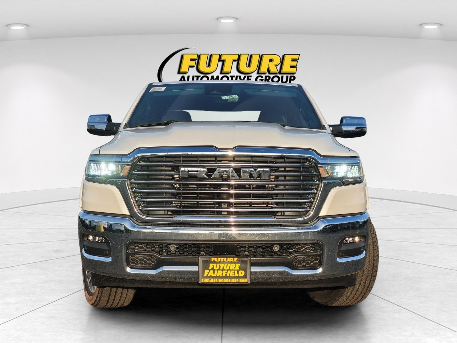 2025 RAM 1500 Laramie - Photo 2