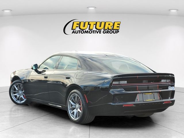 New 2026 Diamond Black Crystal Pearlcoat Dodge R/T Scat Pack image 5