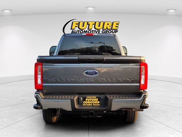 New 2026 Carbonized Gray Metallic Ford F-250® XLT image 4