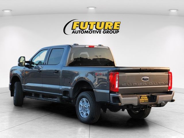 New 2026 Carbonized Gray Metallic Ford F-250® XLT image 5