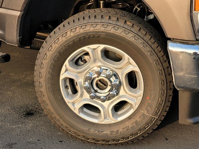 New 2026 Carbonized Gray Metallic Ford F-250® XLT image 9