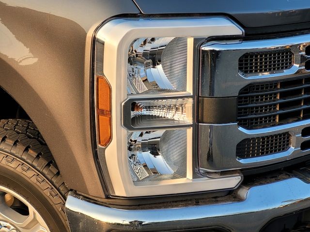 New 2026 Carbonized Gray Metallic Ford F-250® XLT image 10