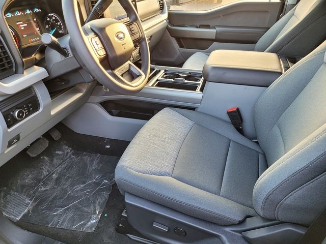 New 2026 Carbonized Gray Metallic Ford F-250® XLT image 11