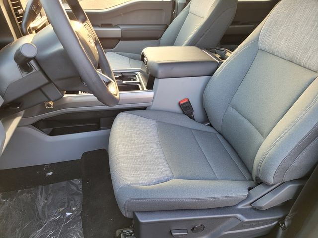 New 2026 Carbonized Gray Metallic Ford F-250® XLT image 15