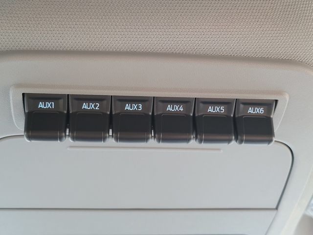 New 2026 Carbonized Gray Metallic Ford F-250® XLT image 18