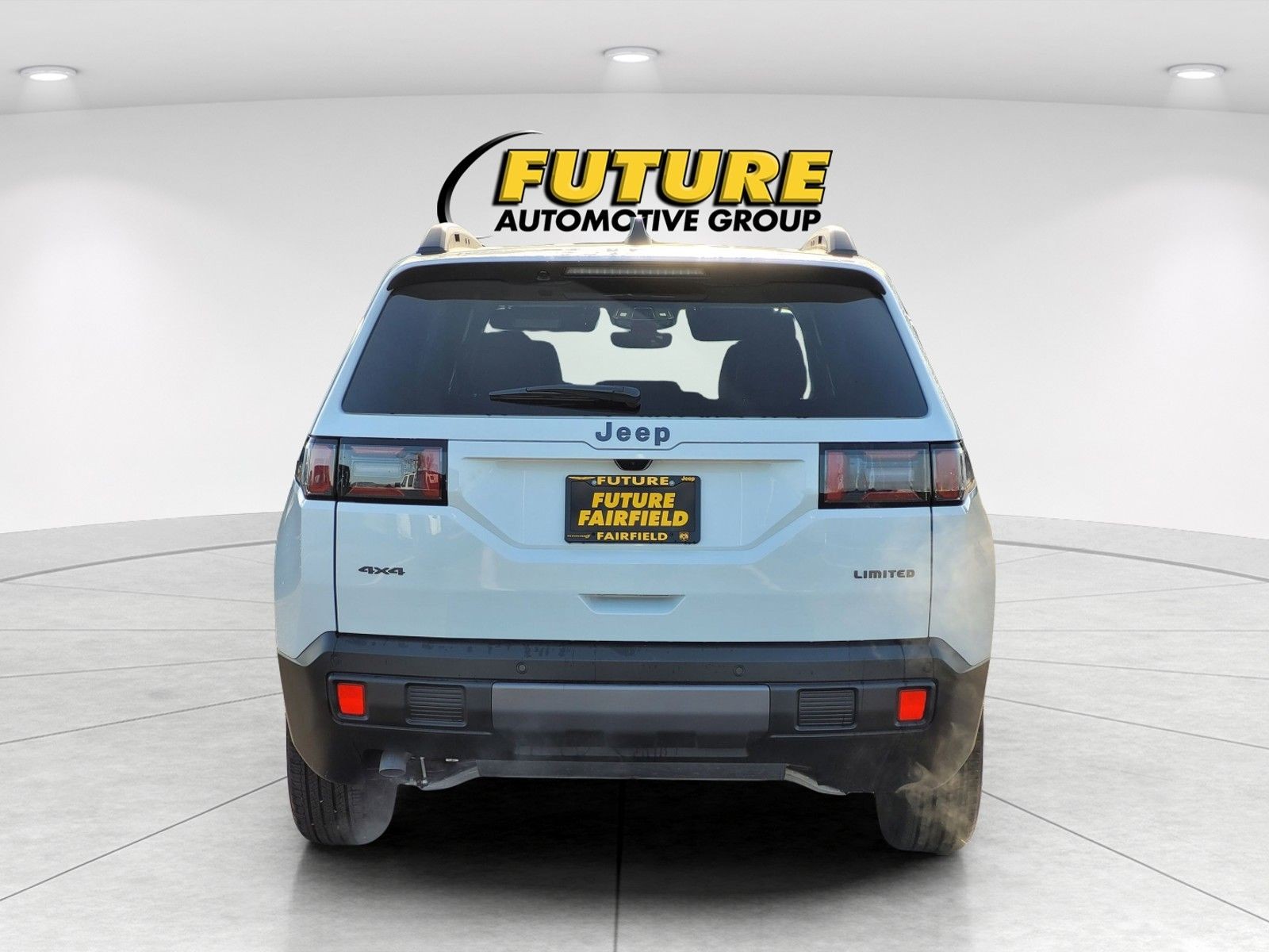 New 2026 Bright White Clear-Coat Exterior Paint Jeep Limited image 4
