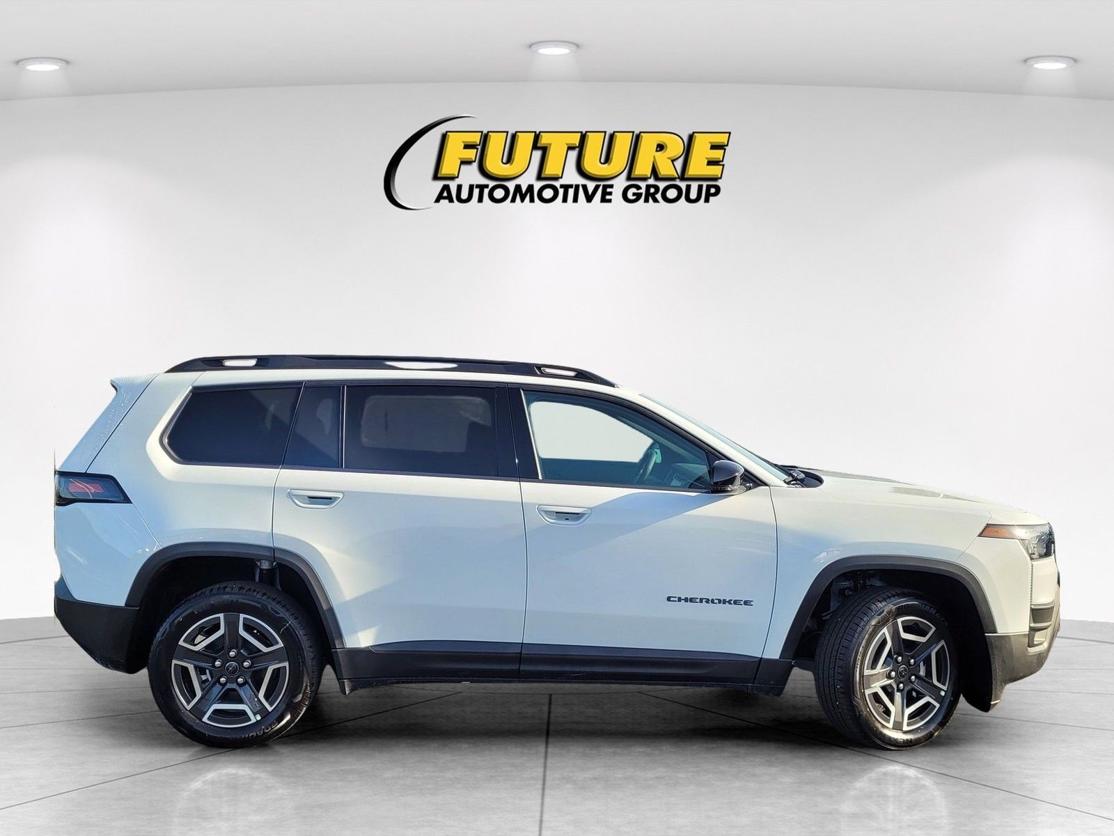 New 2026 Bright White Clear-Coat Exterior Paint Jeep Limited image 30