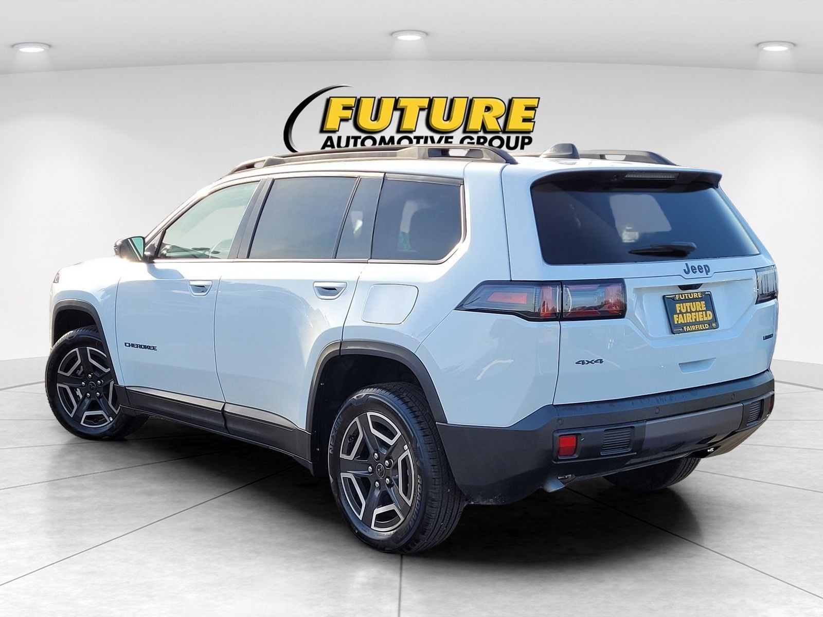New 2026 Bright White Clear-Coat Exterior Paint Jeep Limited image 33