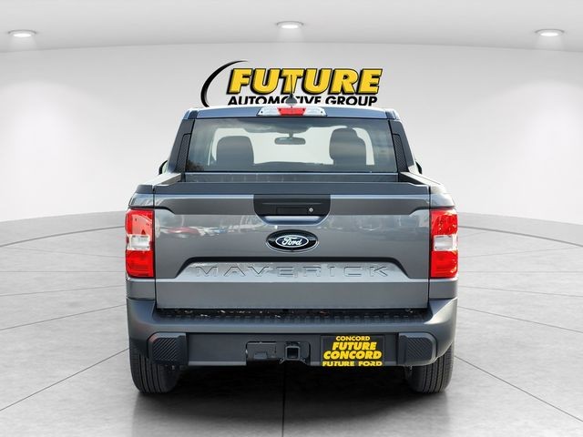 New 2026 Carbonized Gray Metallic Ford XLT image 4