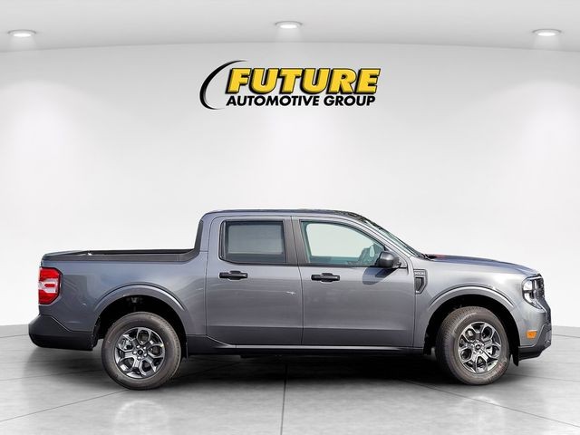 New 2026 Carbonized Gray Metallic Ford XLT image 8