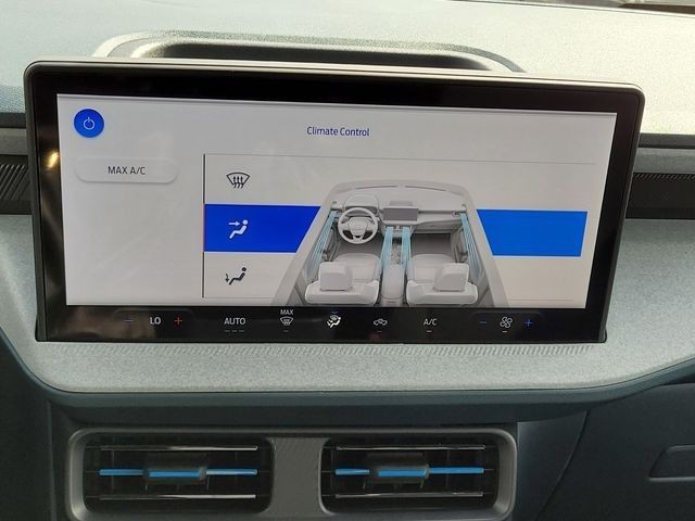 New 2026 Carbonized Gray Metallic Ford XLT image 47