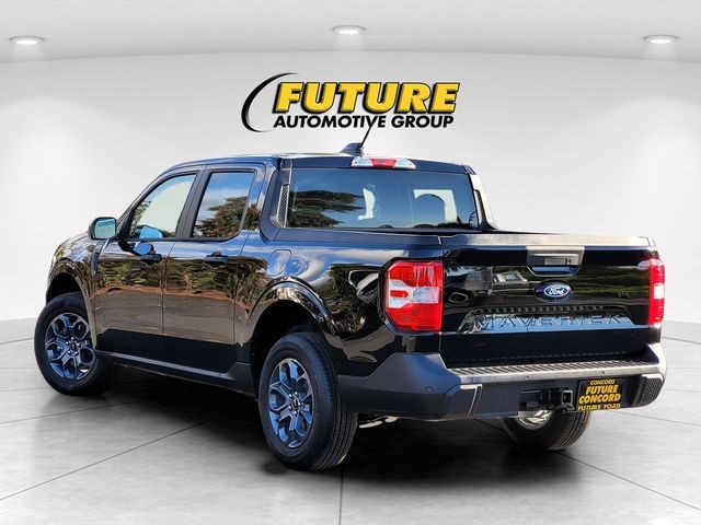 New 2026 Shadow Black Ford XLT image 5