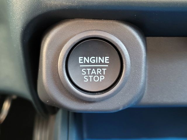 New 2026 Shadow Black Ford XLT image 23